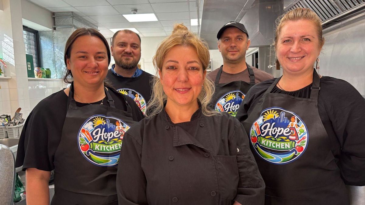 Community cafe offers 'hope and hot meals'