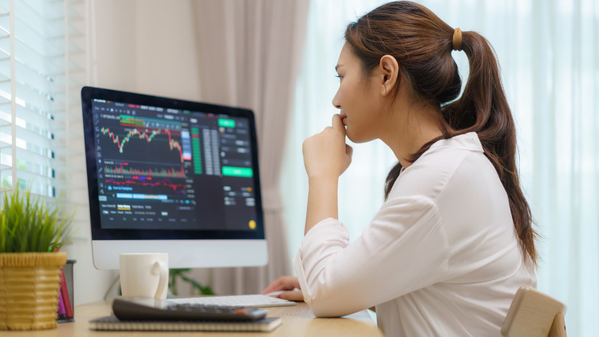 'Volatility is part of the game': What financial advisors are telling investors about market turmoil