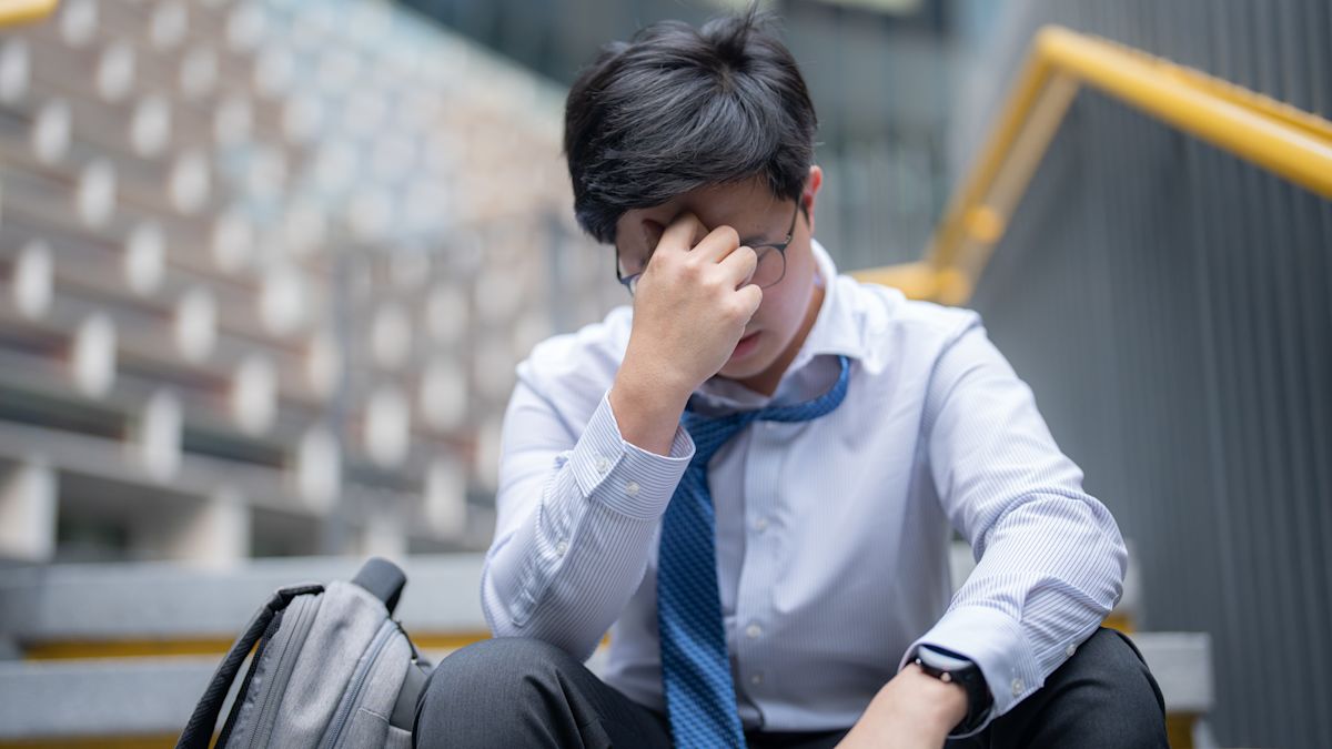 Canadian job market declines, hot streak ends in August