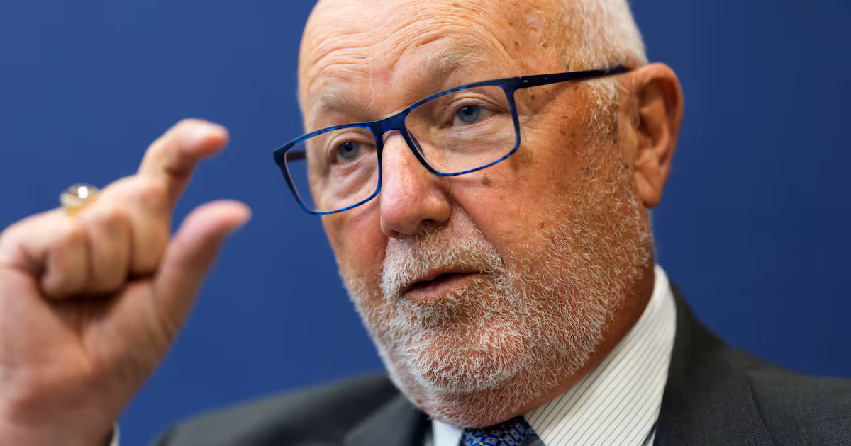 Gander, N.L., defends invitation to U.S. ambassador Hoekstra to 9/11 commemoration