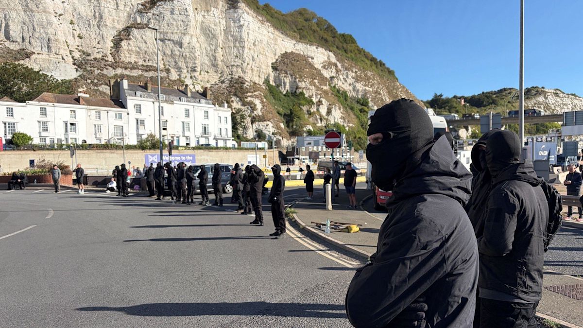 Disruption at Port of Dover as protesters block roads