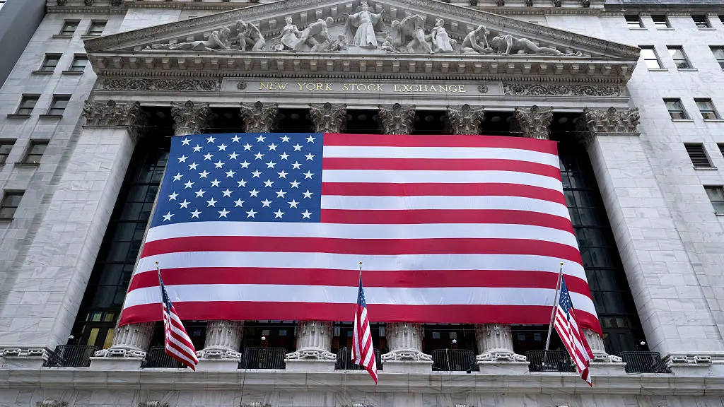 Why the World Is Still Investing in America