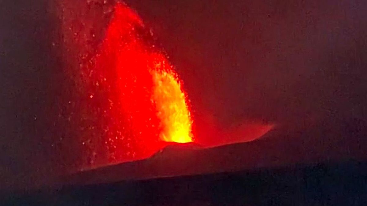 Anak Krakatau captured mid