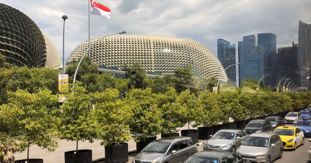 Singapore gives prime minister million