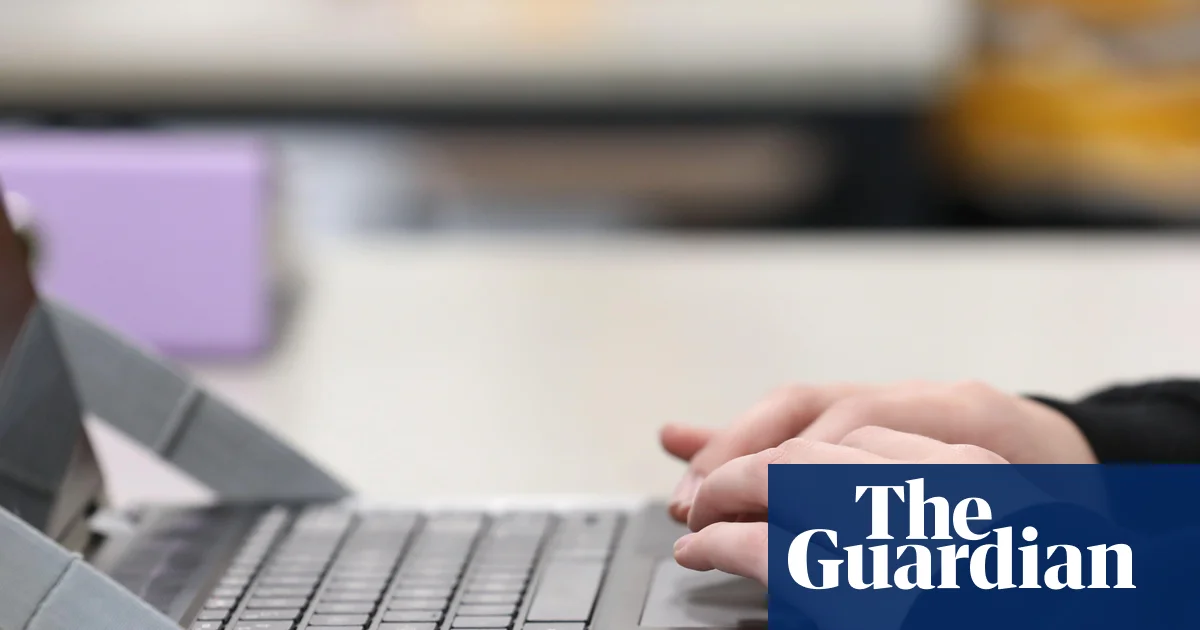 Australia’s classroom disruption among worst in world, prompting calls for ‘digital detox’