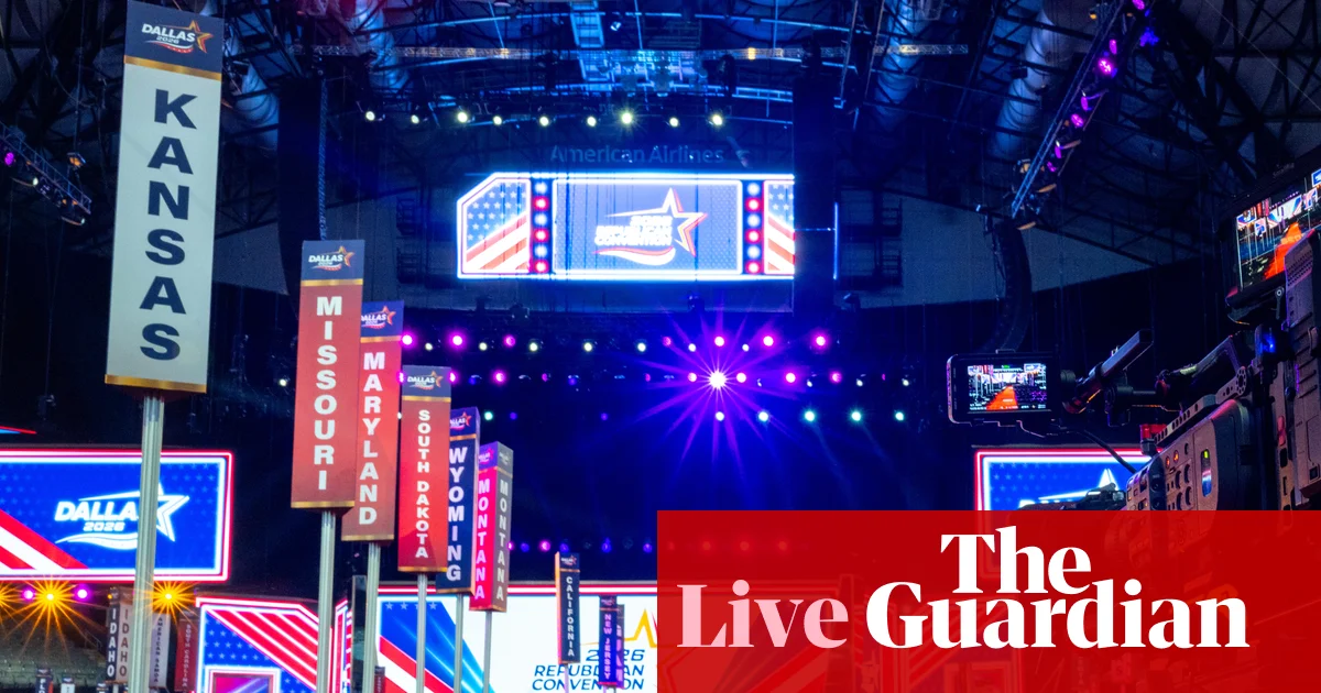 (1) Trump center stage at RNC in midterms gamble