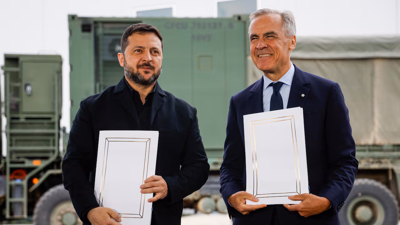 Canada, Ukraine sign 100