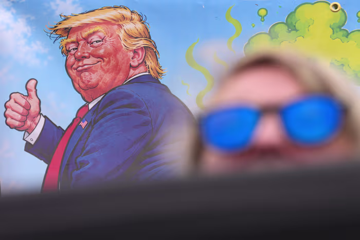 Trump has support in Doonbeg, though tiny snails have snagged his Irish golf course plans