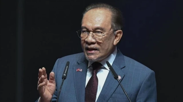 Malaysian premier warns of AI 'colonization' risk for Muslims
