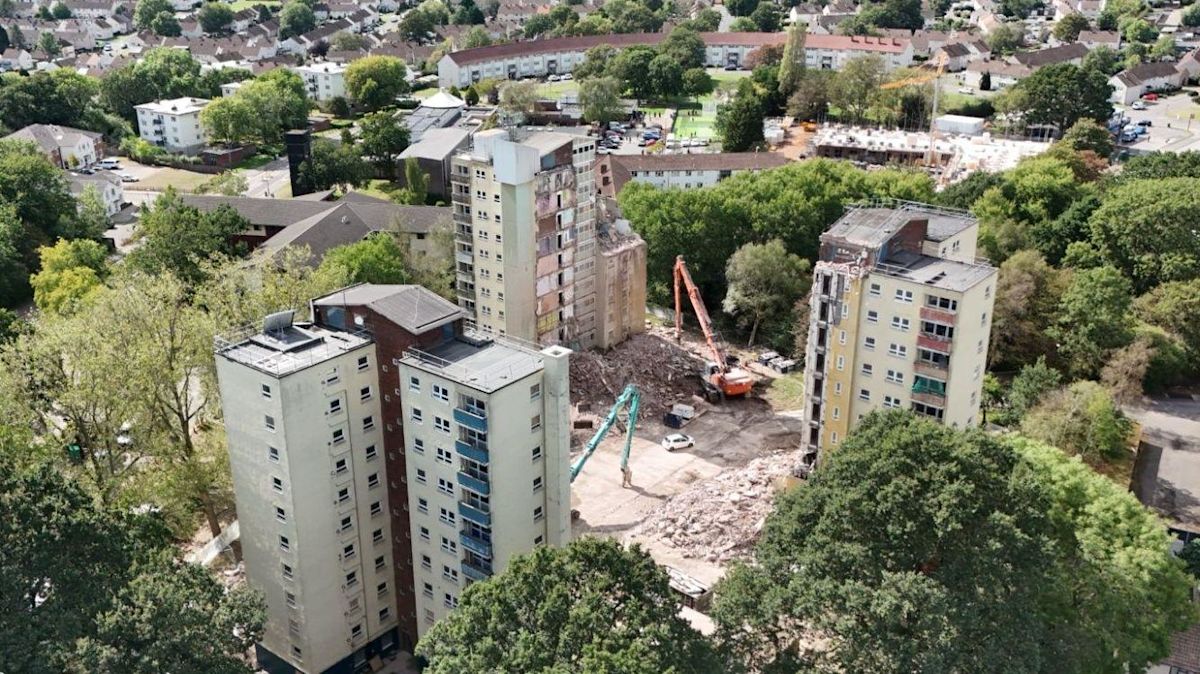 Former residents' sad farewell as flat demolition begins