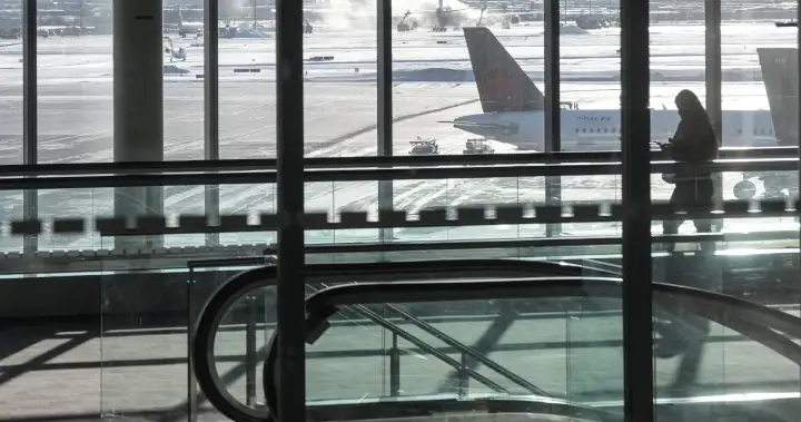 Canada seeks ‘private investment’ in airports but feds to keep land, assets