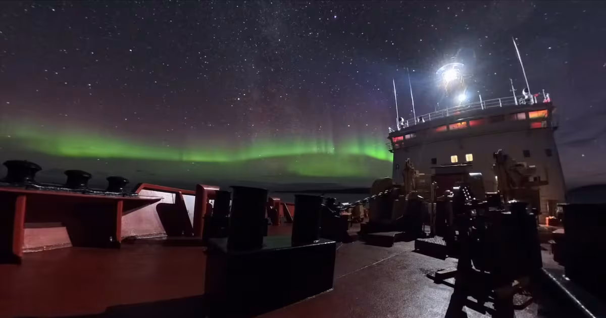 CTV News in the Arctic: Aurora borealis stretches across northern sky