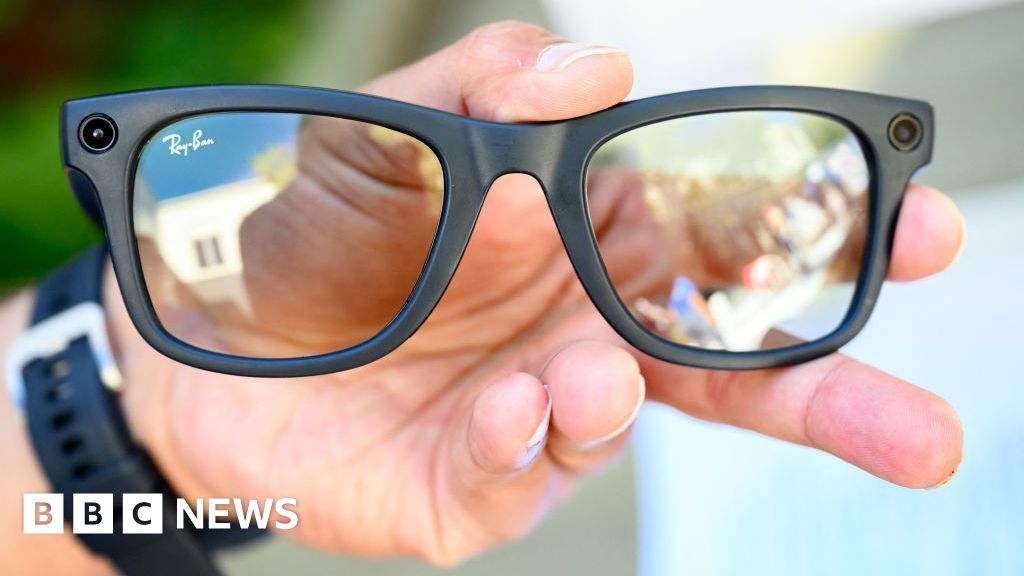 Guernsey, Jersey and Isle of Man issue smart glasses warning