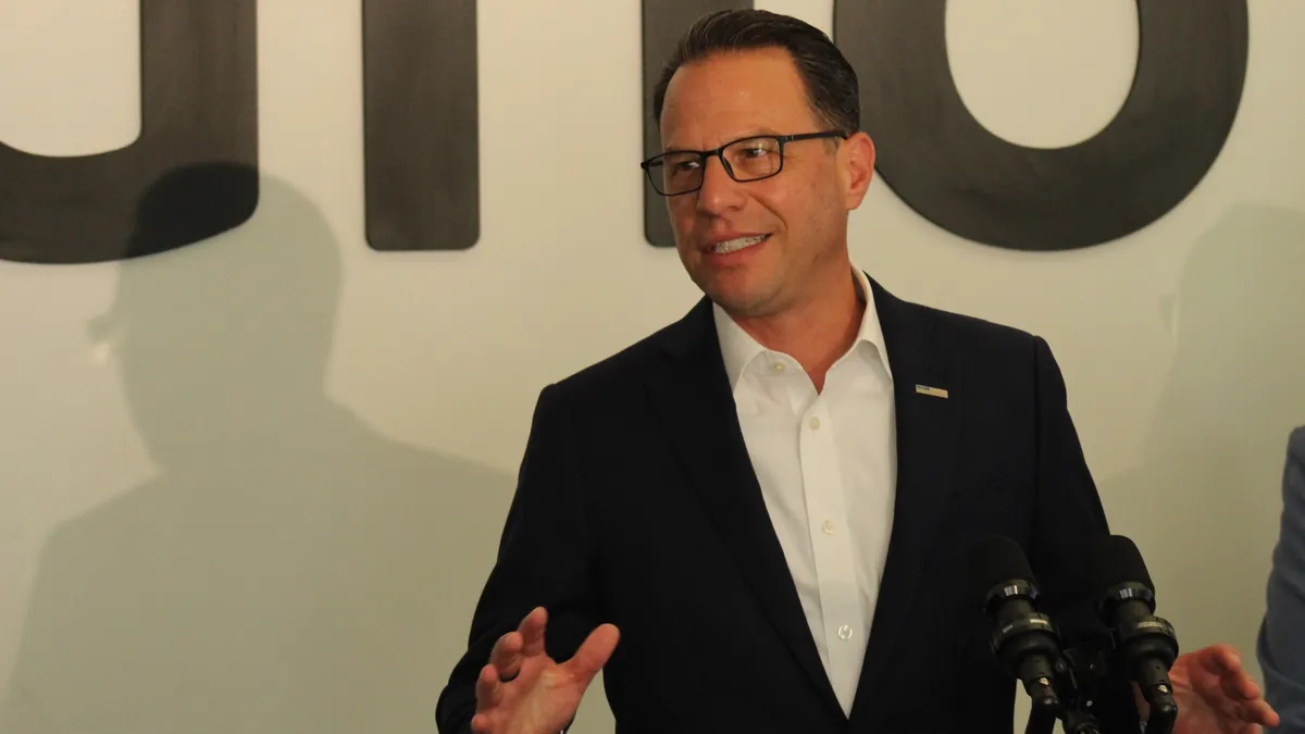 Pa. Gov. Shapiro: Congress, federal government must regulate AI