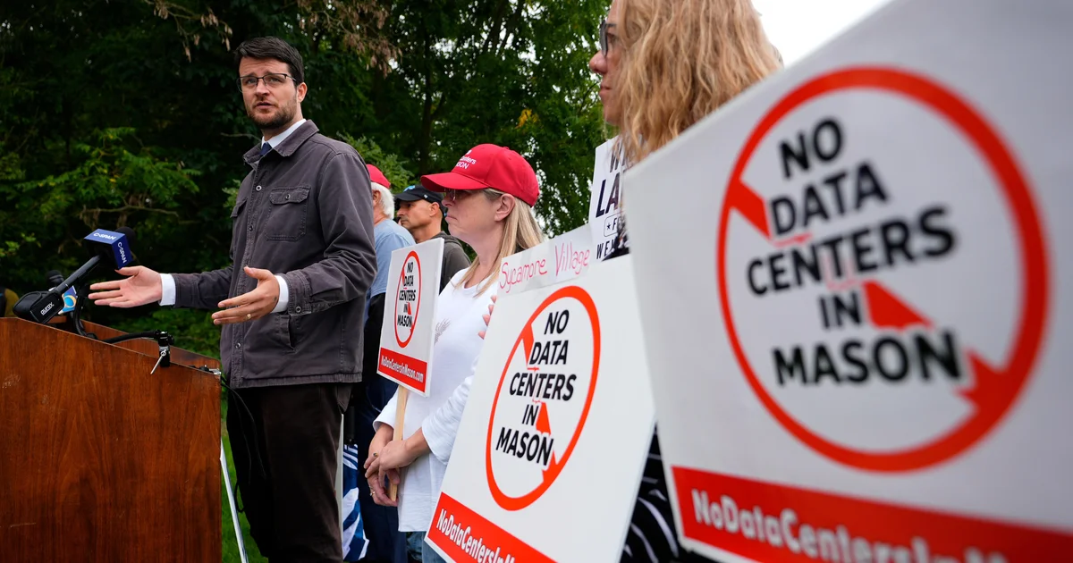 AI fears are fueling progressive Democrat's campaign in Michigan's 7th Congressional District