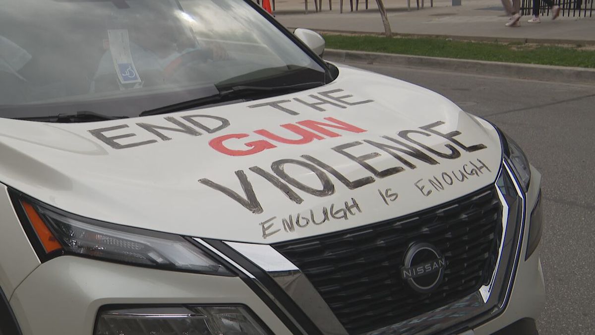 Toronto peace groups host downtown march against gun violence