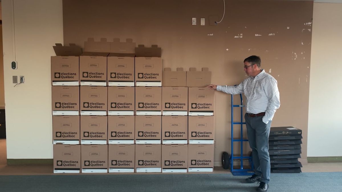 Take a look behind the scenes at Élections Québec