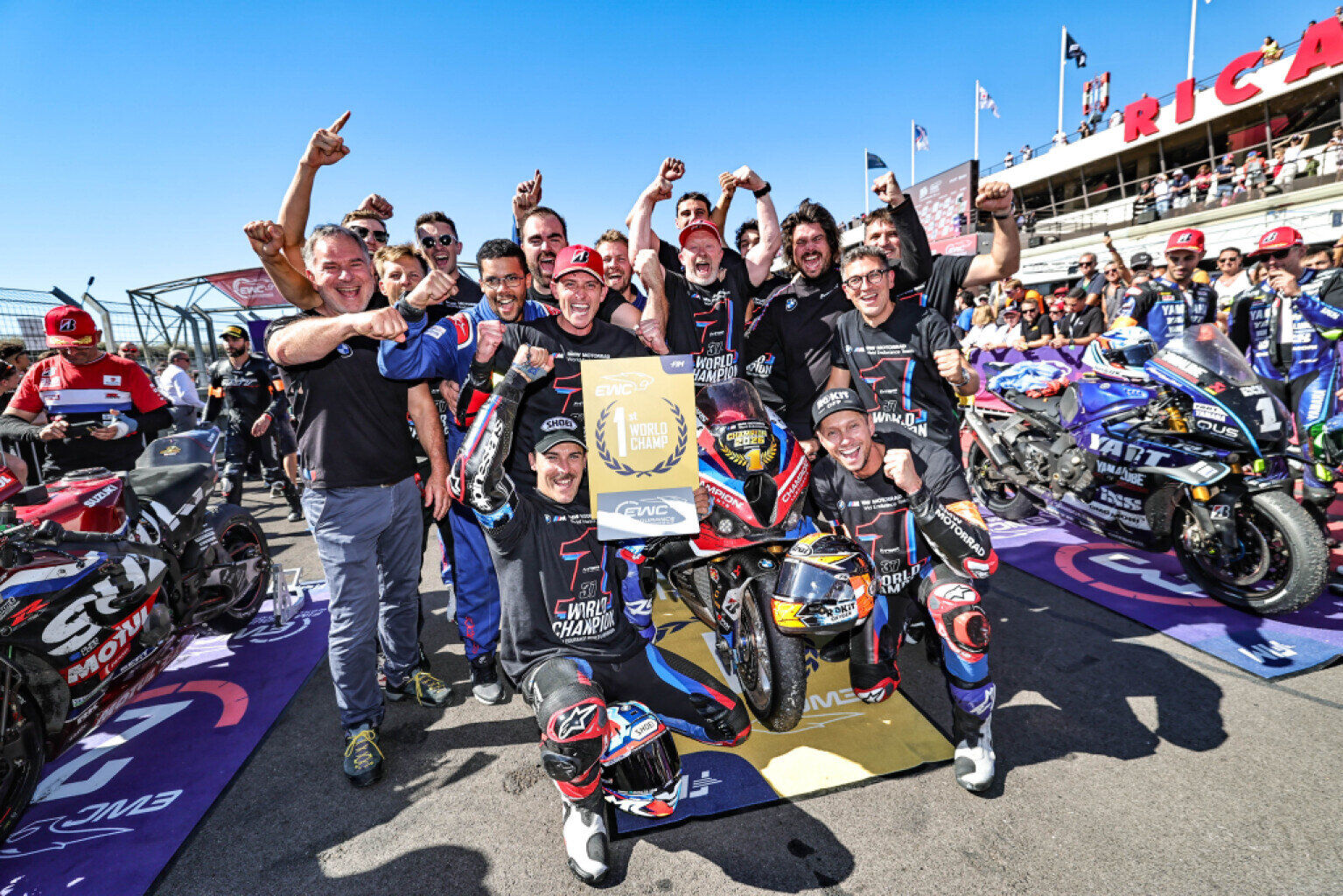 BMW wins the Bol d’Or and its first FIM Endurance world title