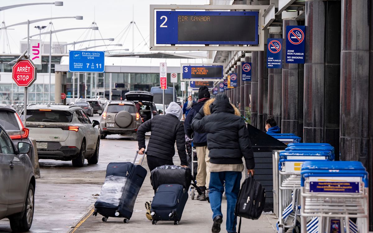 43 per cent support Carney's airport plan: poll