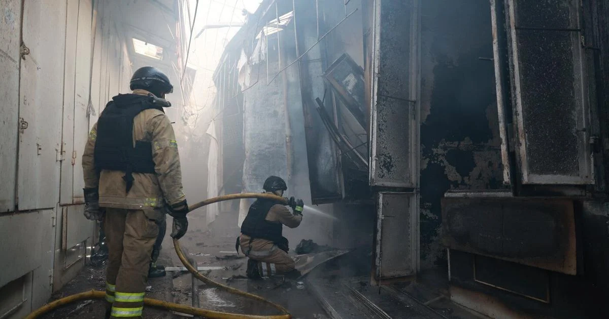 Strikes kill 8 in Ukraine, 1 in Russia after Moscow rejects German calls to de