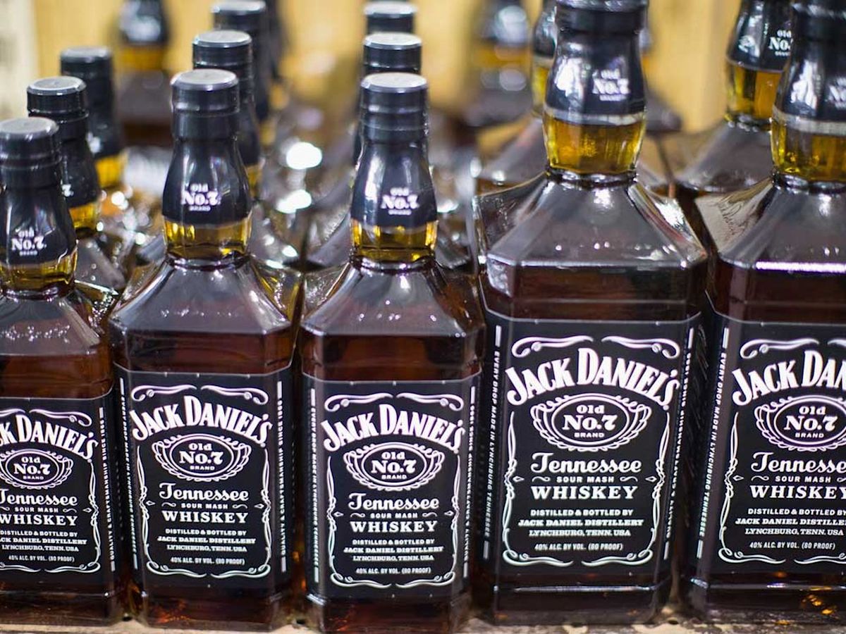 CHARLEBOIS: Canada’s booze boycott is about to backfire