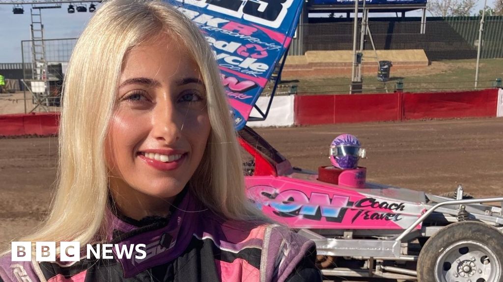 Stock car driver, 18, inspired by dad in world bid