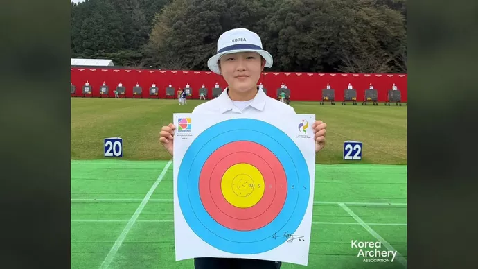 Perfect scores produce two compound match world records at Aichi