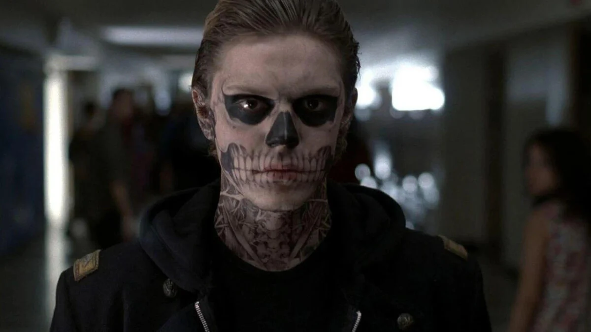 If You Love 'American Horror Story,' There's One Movie You Need to Watch Next