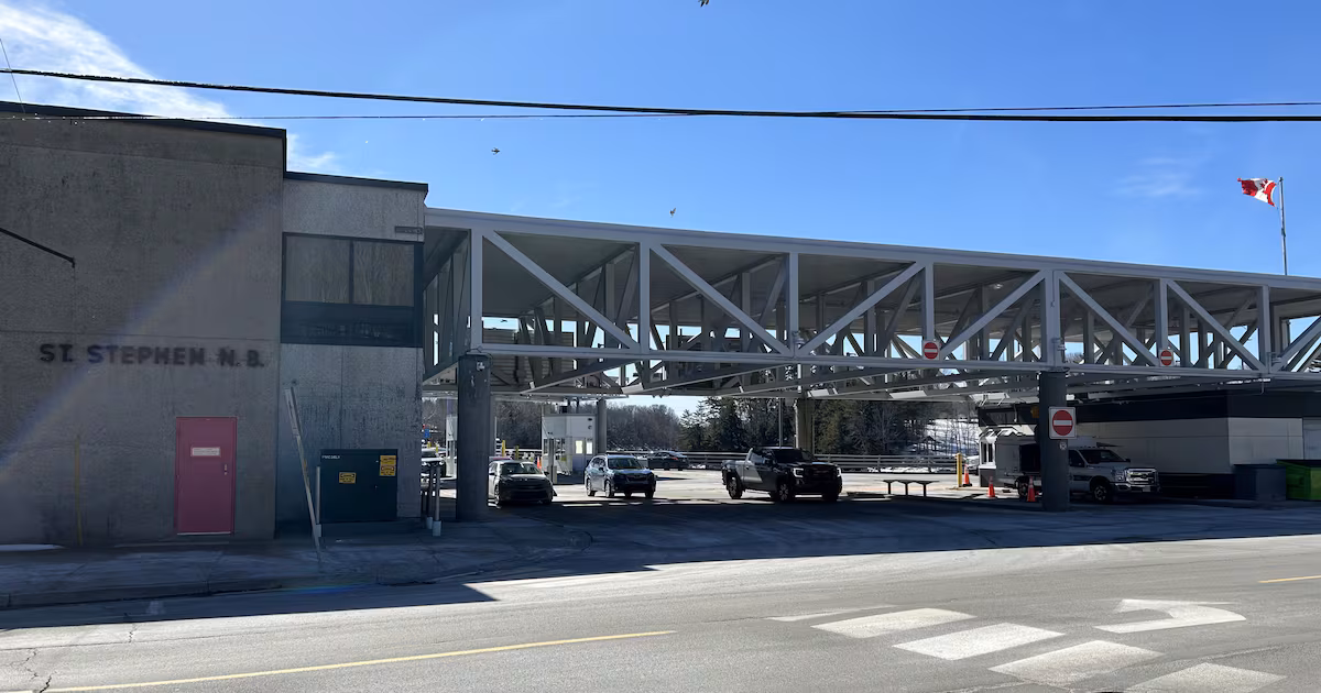 Bonded truck held up at Canada