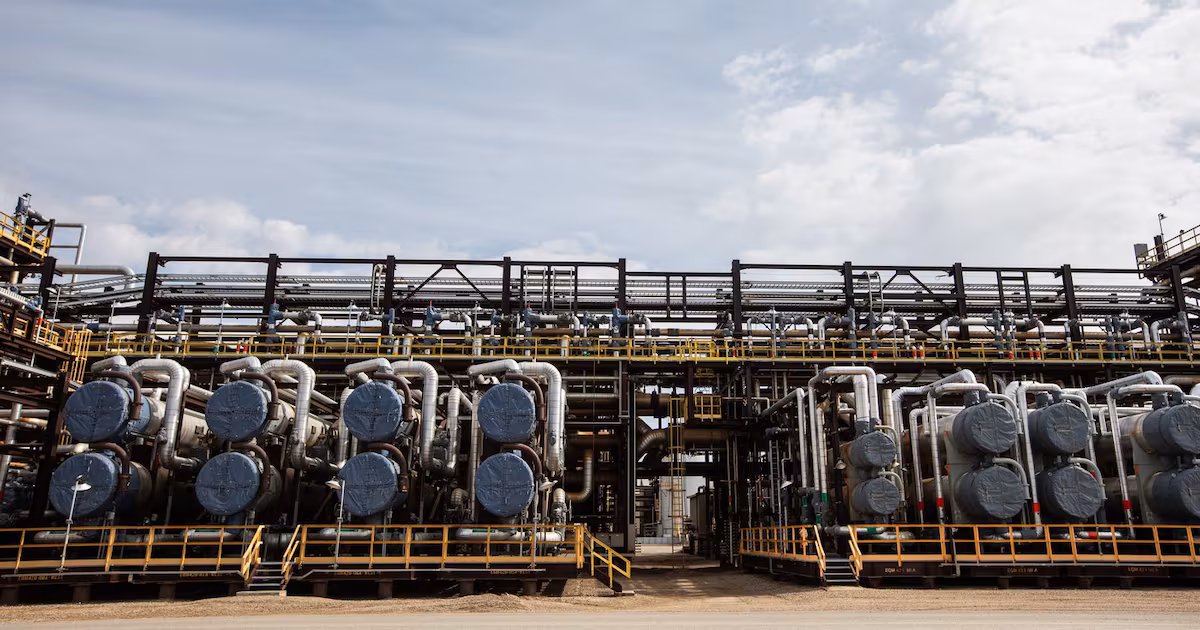 Cenovus strikes $5.7B deal for Athabasca to expand in Canada’s oilsands