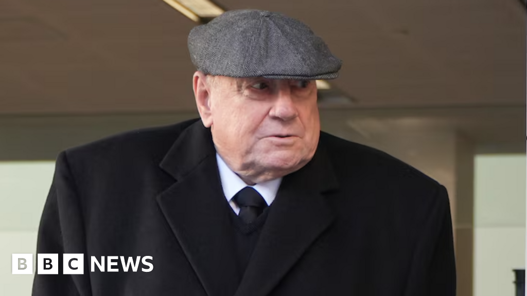 Christopher Saunders: Former Australian bishop jailed for sexually abusing young men