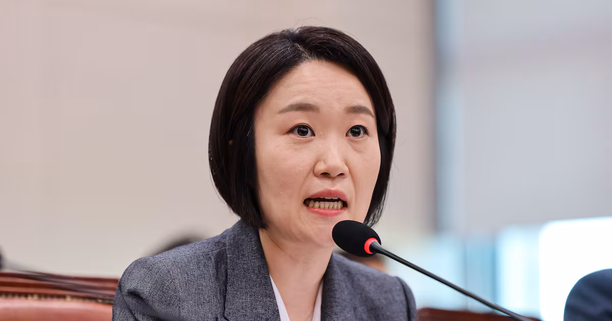 Small-business leaders press Minister Lee Soyoung for concrete reforms in South Korea