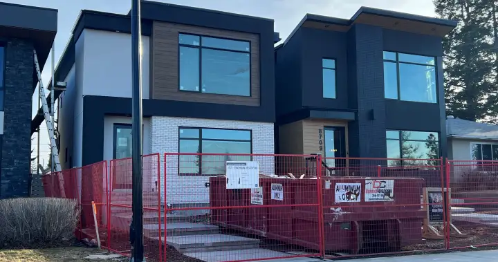 Edmonton mayor pushes back as Alberta orders reversal of infill housing rules