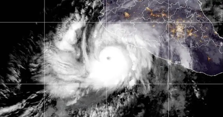 Simon strengthens into a Category 4 hurricane as it approaches Mexico’s coast