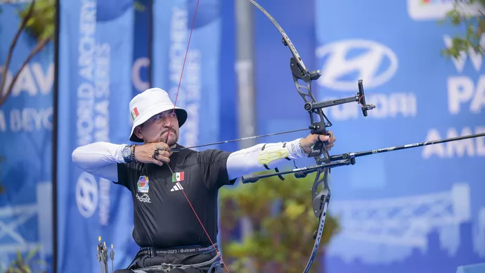 Preview: No Asian stars makes Santiago more open
