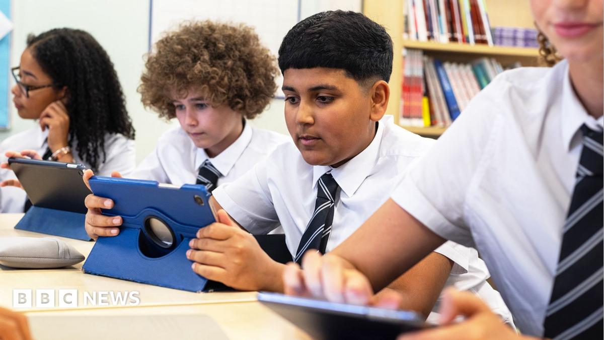 Cut screen time in classrooms to avoid long