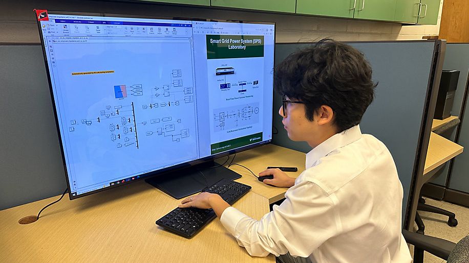USF re­searchers team with TECO to develop tech­nology aimed at pre­venting power outages